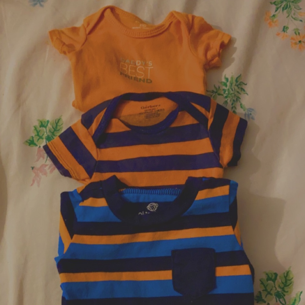 3PK Orange/Blue Onesies (Newborn boy)